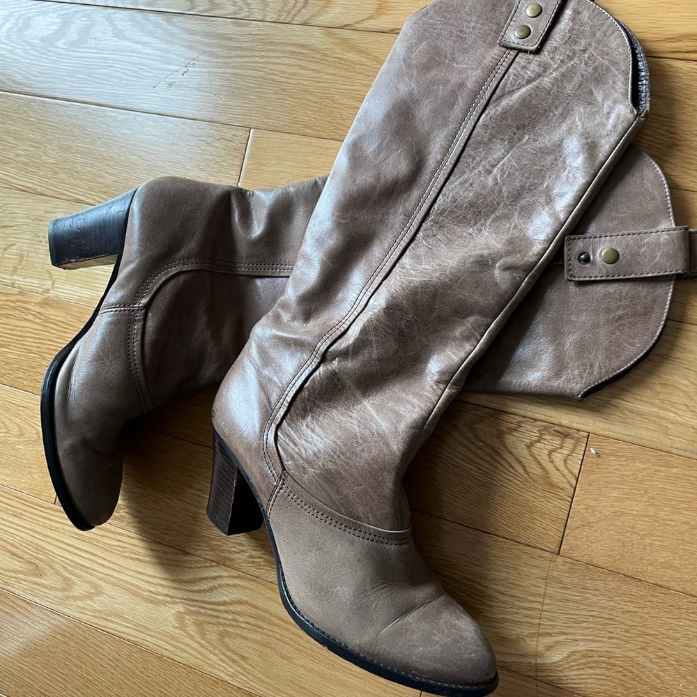 Brown cowboy boots
